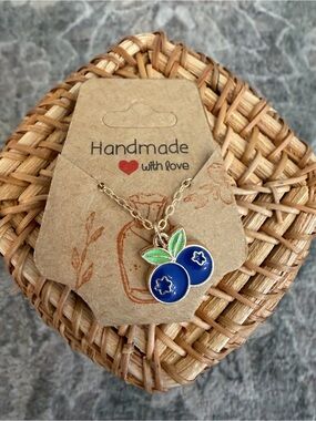 BLBRY - Handmade Gold Pendant Necklace